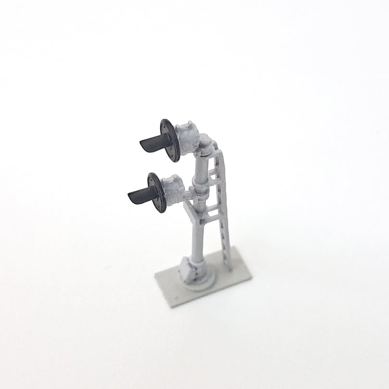 N Scale Double Head Searchlight Signal Freestanding NO LED'S