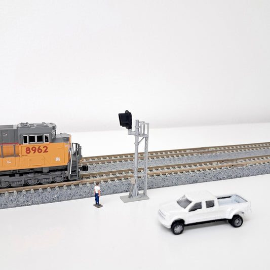 N Scale Modern Snow Hood D-Type Single Head Signal Freestanding NO LED'S
