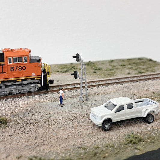 N scale double head searchlight signal scenic view.