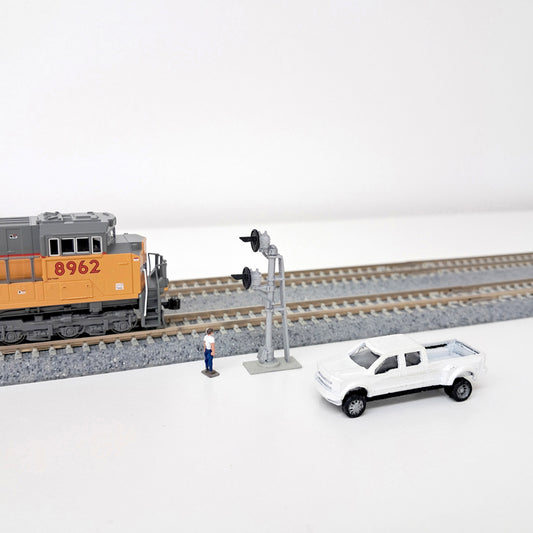 N Scale Double Head Searchlight Signal Freestanding NO LED'S